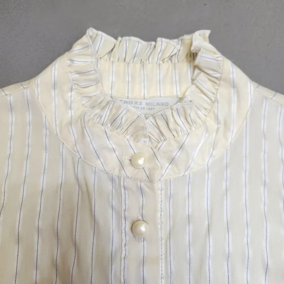 ITALIAN FABRIC Adorable Stripe Peplum Blouse with Pearl Buttons Size M - Picture 2 of 11